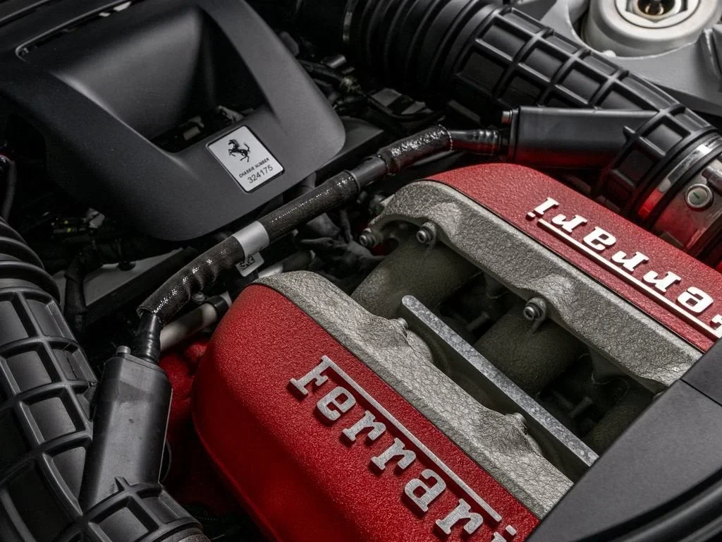 2025 Ferrari Purosangue, 10/30