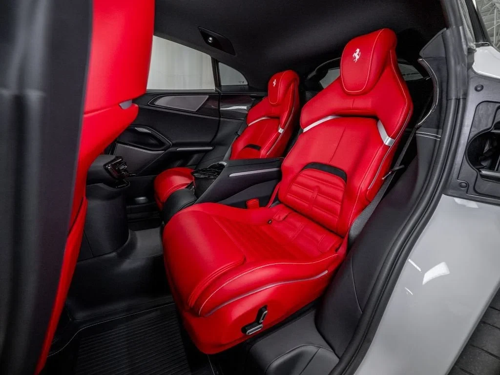 2025 Ferrari Purosangue, 13/30