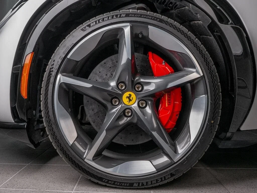 2025 Ferrari Purosangue, 28/30