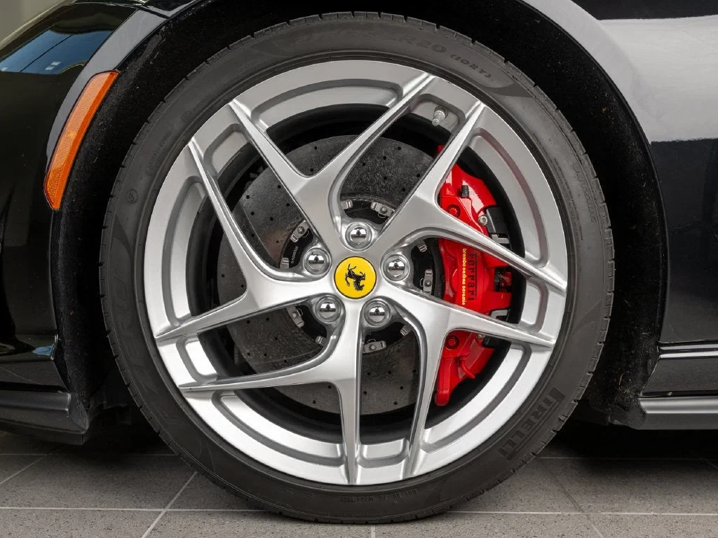 2020 Ferrari 812 Superfast, 28/30