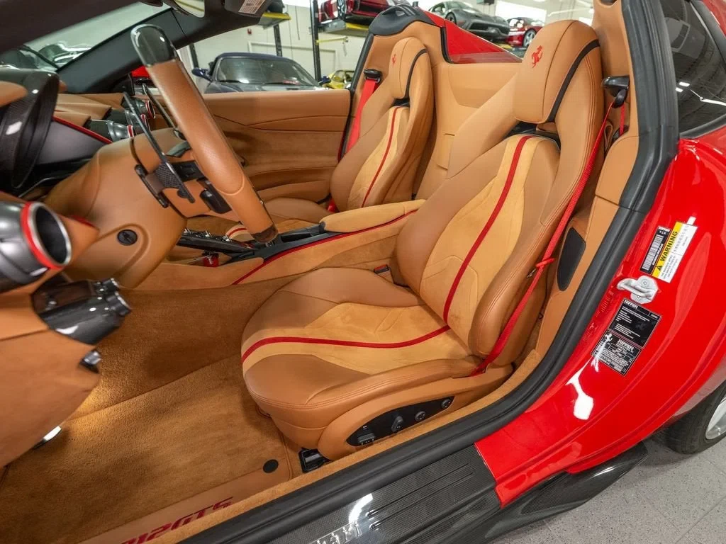 2022 Ferrari 812 GTS, 12/30