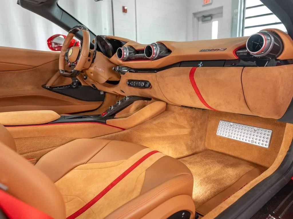 2022 Ferrari 812 GTS, 15/30