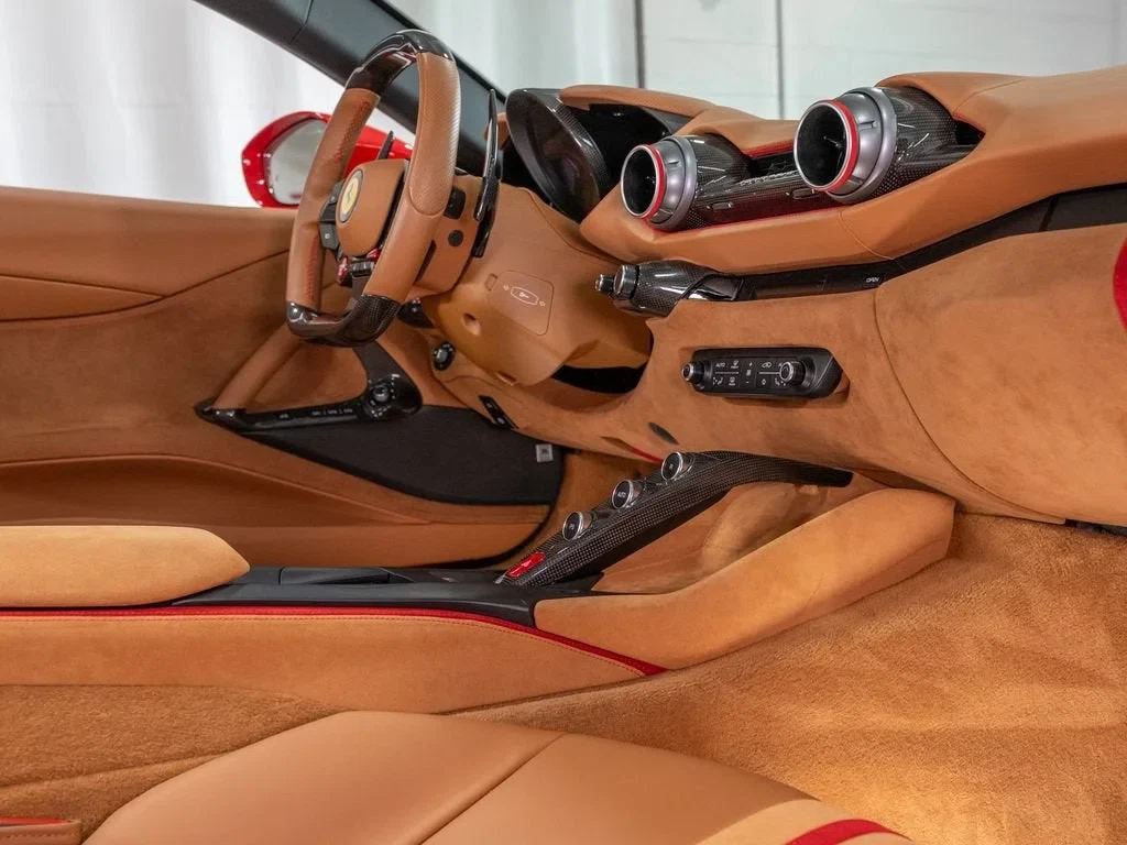 2022 Ferrari 812 GTS, 17/30