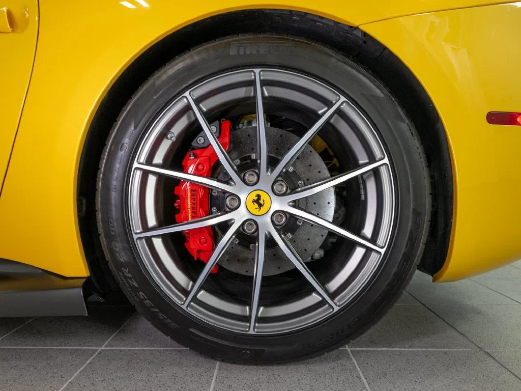 2017 Ferrari F12tdf, 27/30