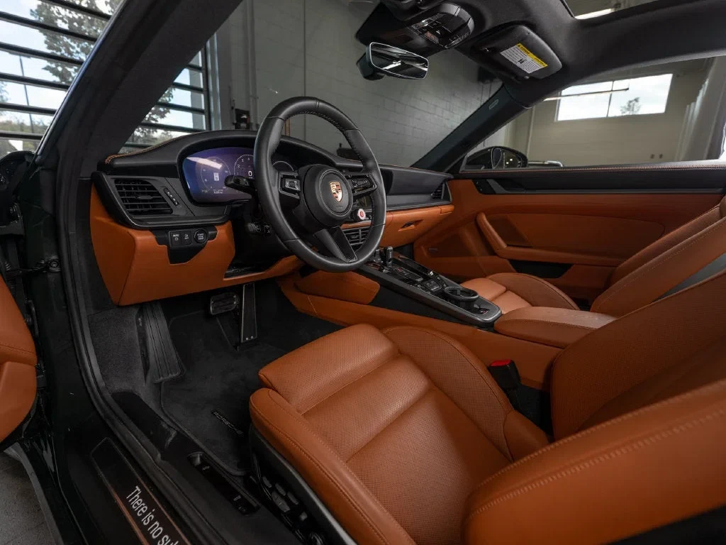 2026 Porsche 911 (992.2) Carrera, 18/30