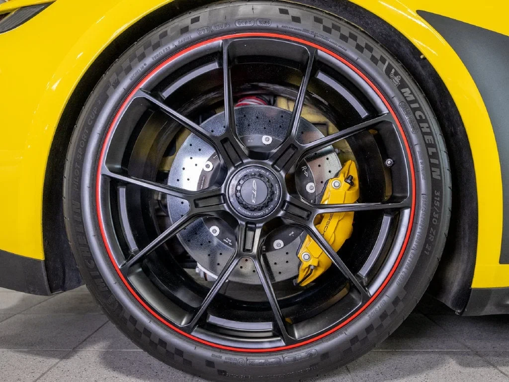 2024 Porsche 911 (992.1) GT3, 28/30