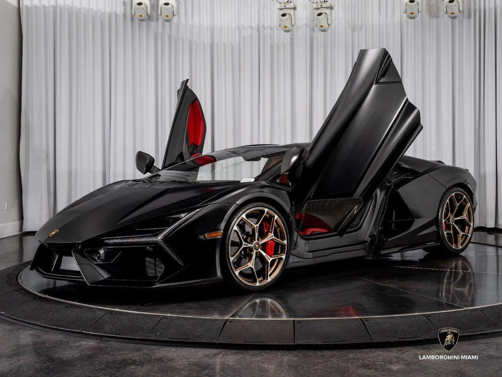 2025 Lamborghini Revuelto, 6/30