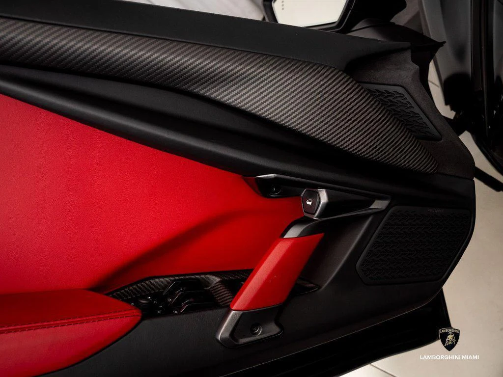 2025 Lamborghini Revuelto, 18/30