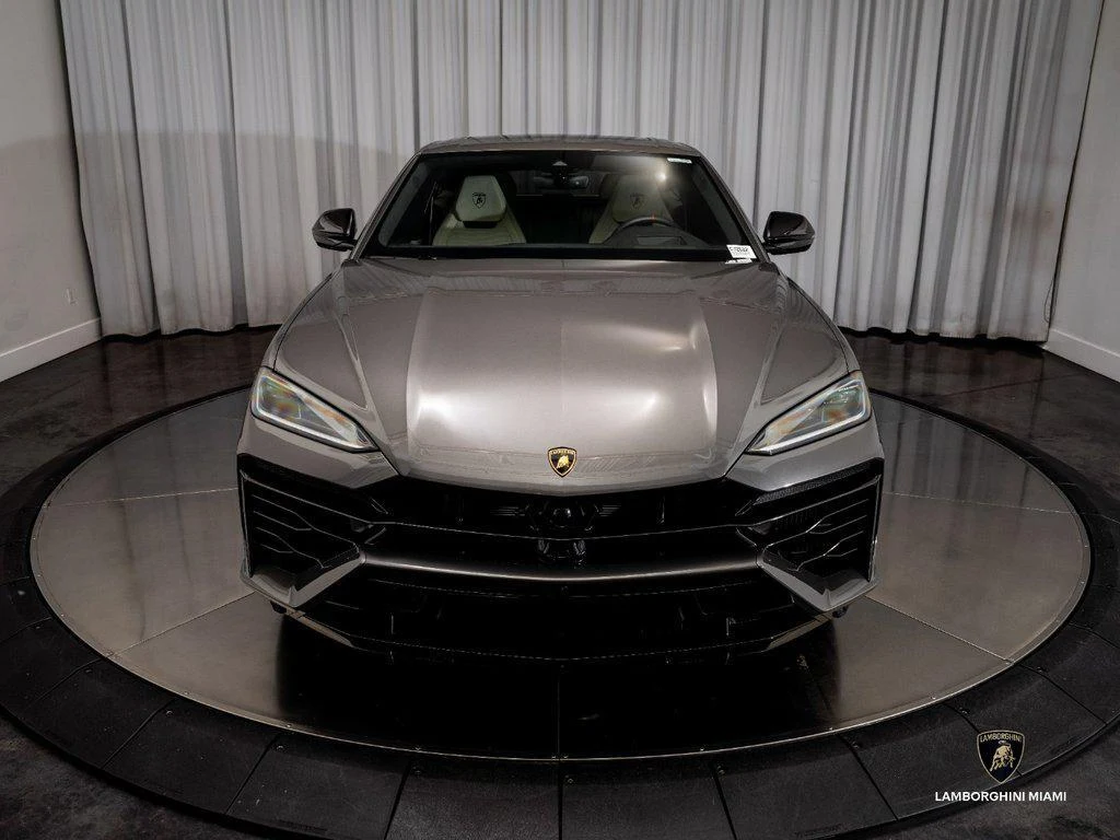 2025 Lamborghini Urus SE, 2/30