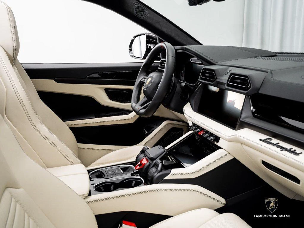 2025 Lamborghini Urus SE, 23/30