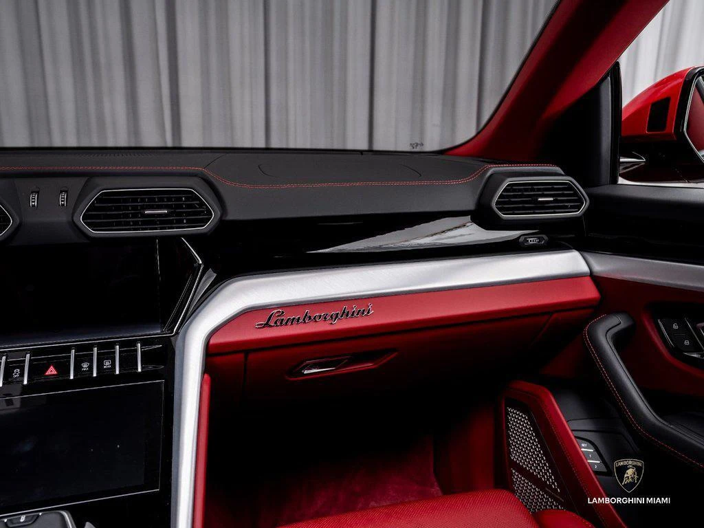 2024 Lamborghini Urus S, 19/30