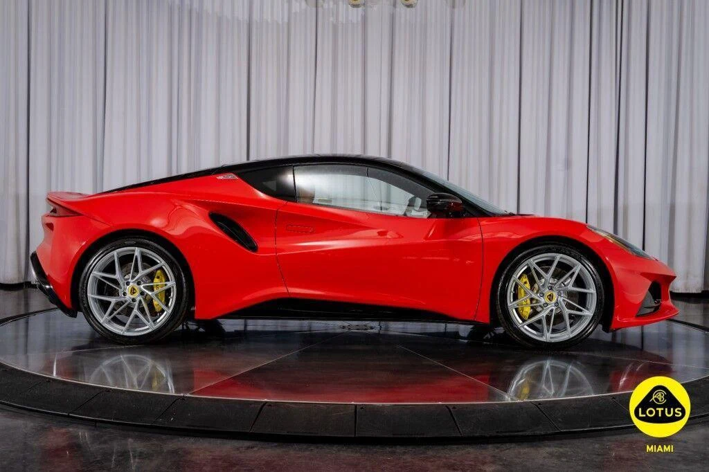 2026 Lotus Emira V6 SE, 11/30