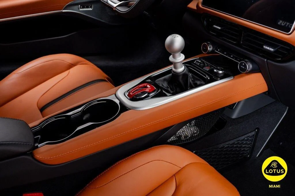 2026 Lotus Emira V6 SE, 27/30