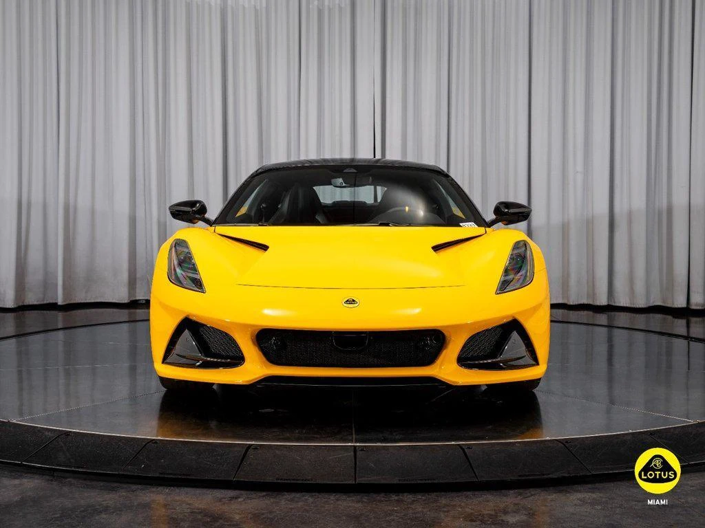 2027 Lotus Emira Turbo SE, 2/30