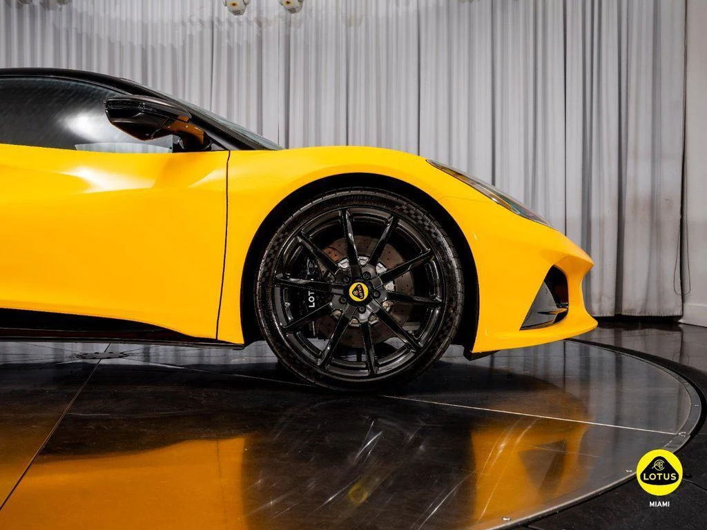 2027 Lotus Emira Turbo SE, 12/30