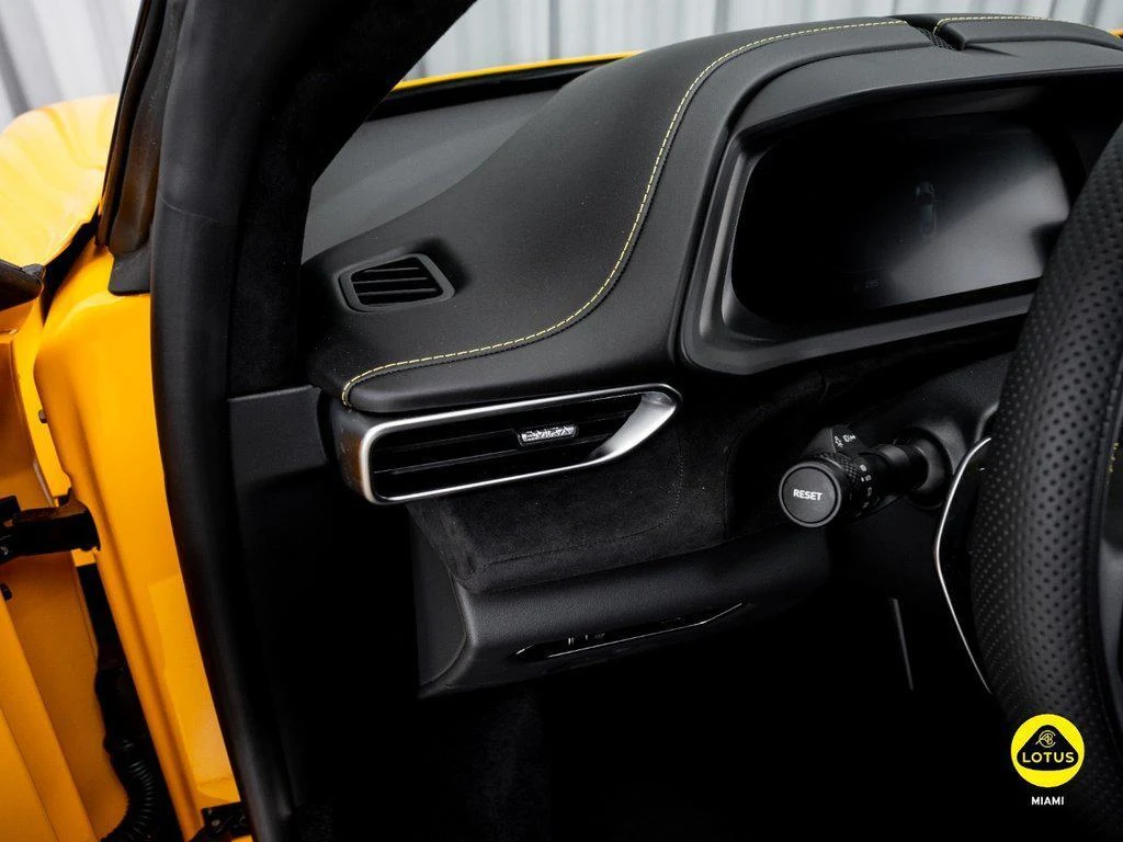 2027 Lotus Emira Turbo SE, 19/30