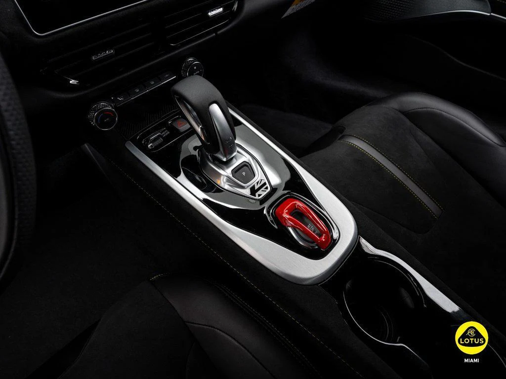 2027 Lotus Emira Turbo SE, 20/30