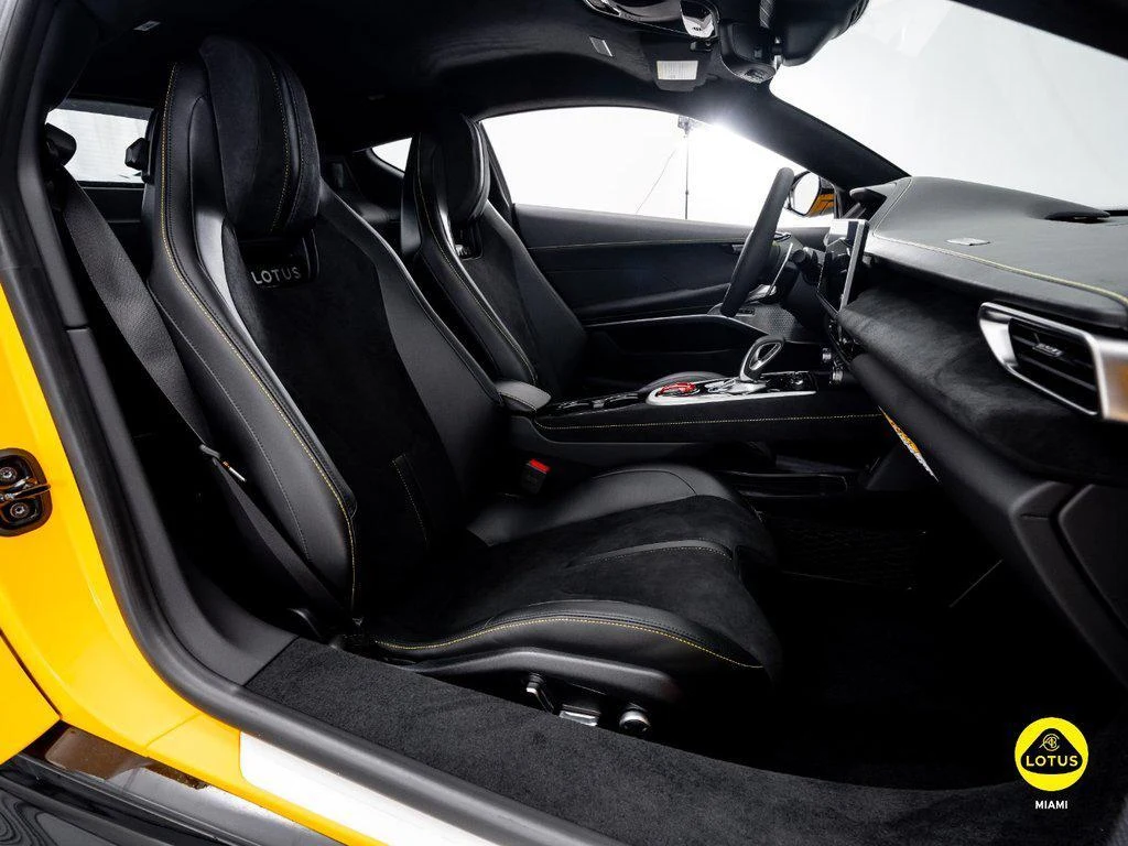 2027 Lotus Emira Turbo SE, 24/30