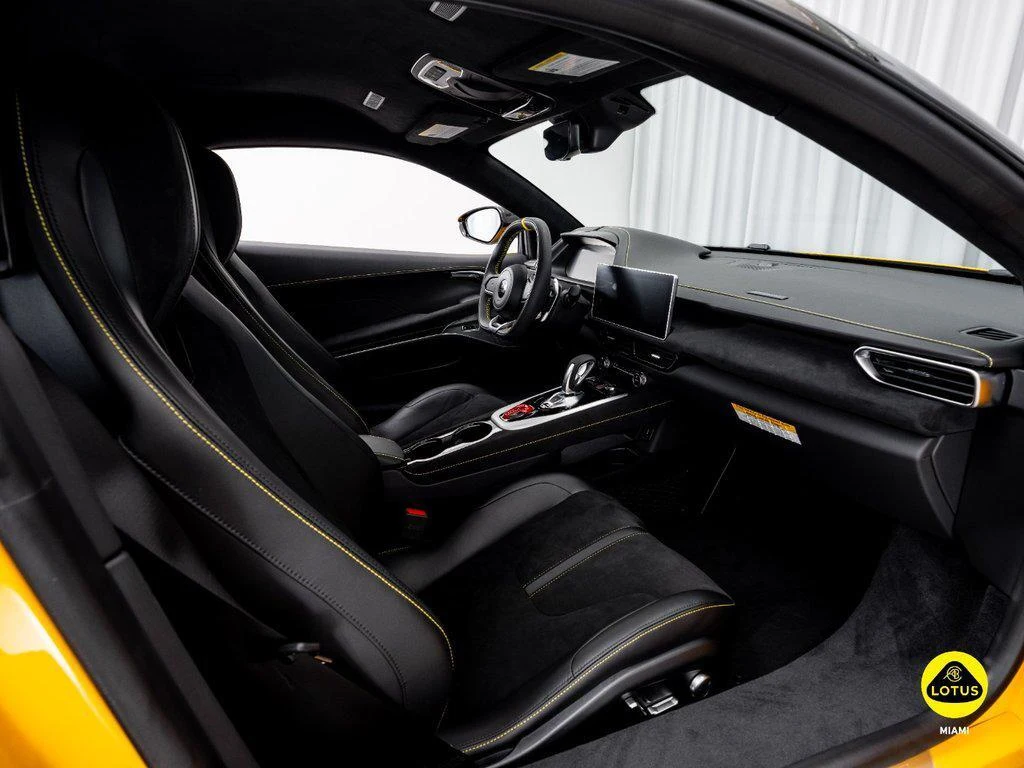 2027 Lotus Emira Turbo SE, 25/30