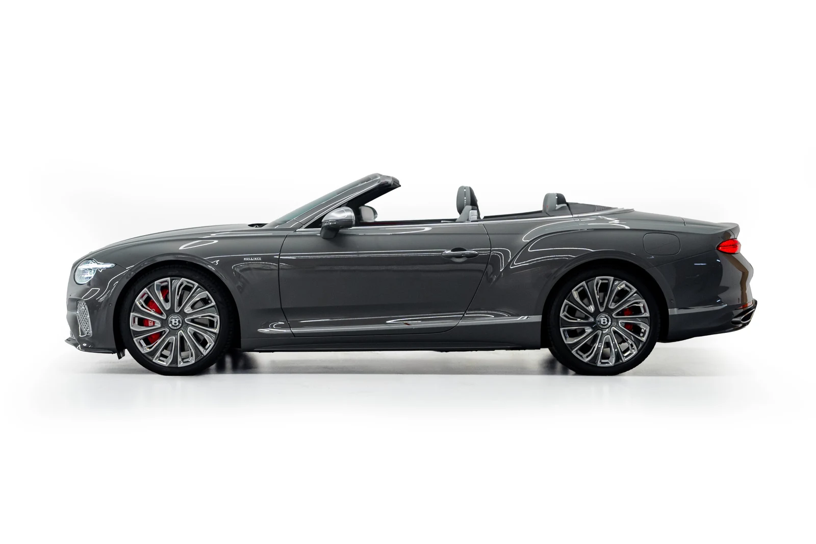 2025 Bentley Continental GTC Mulliner, 6/10