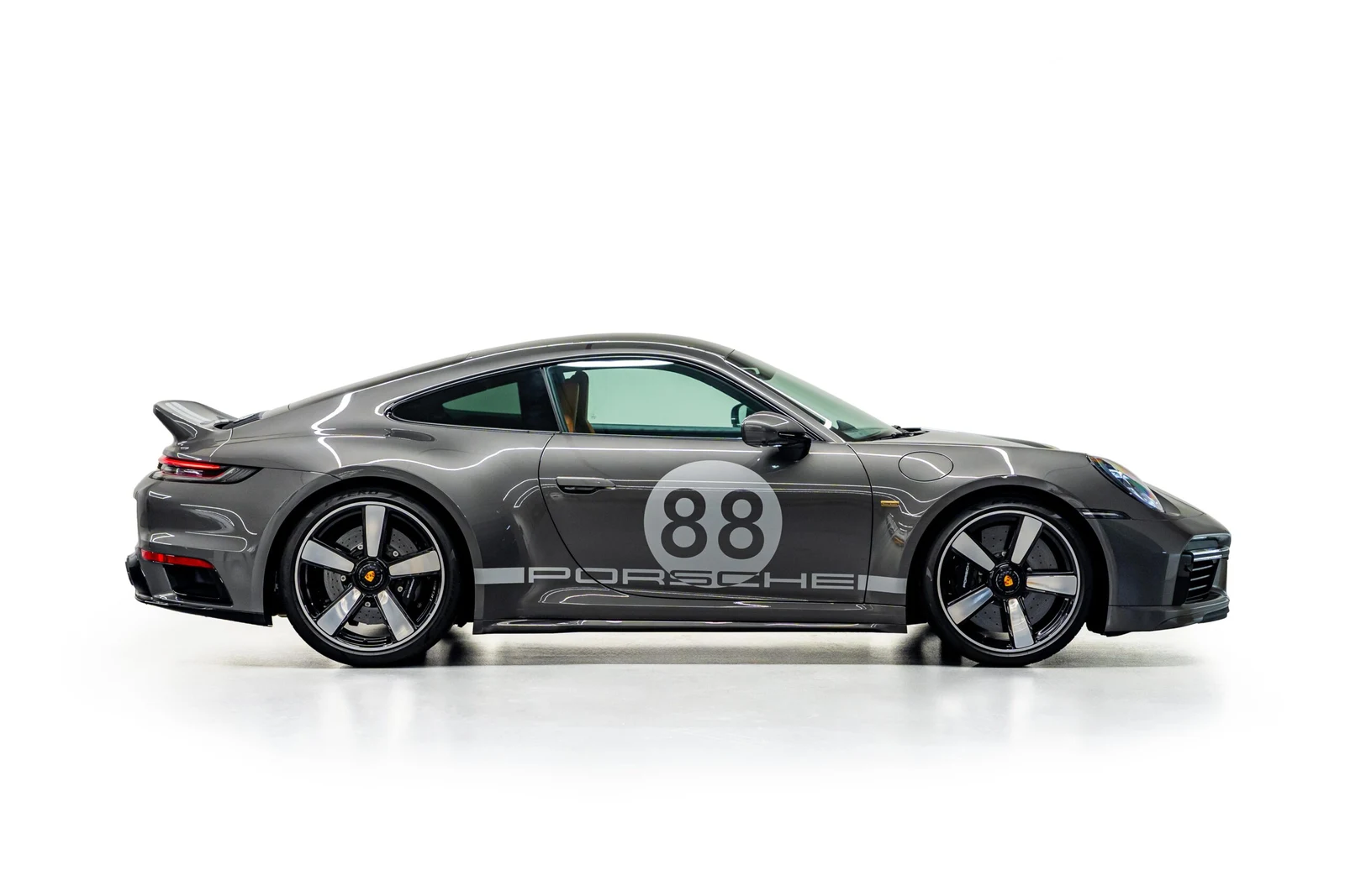 2023 Porsche 911 (992) Sport Classic, 4/10