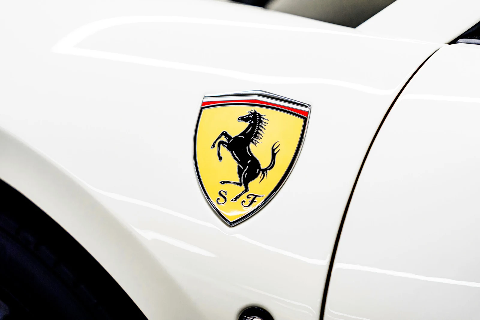 2021 Ferrari F8 Spider, 7/10