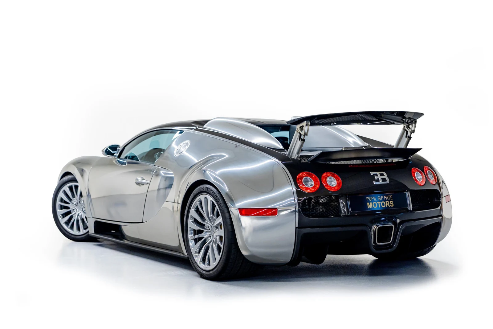 2008 Bugatti Veyron Pur Sang, 5/10