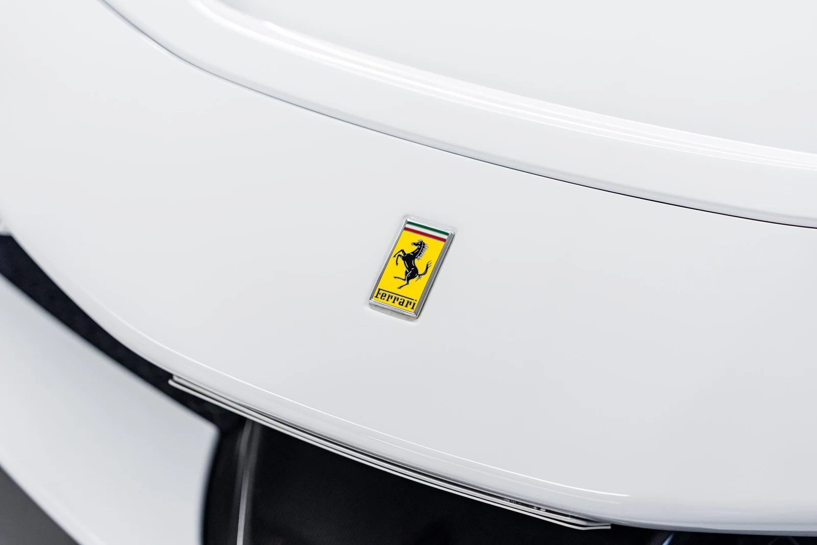 2023 Ferrari SF90 Spider, 9/10