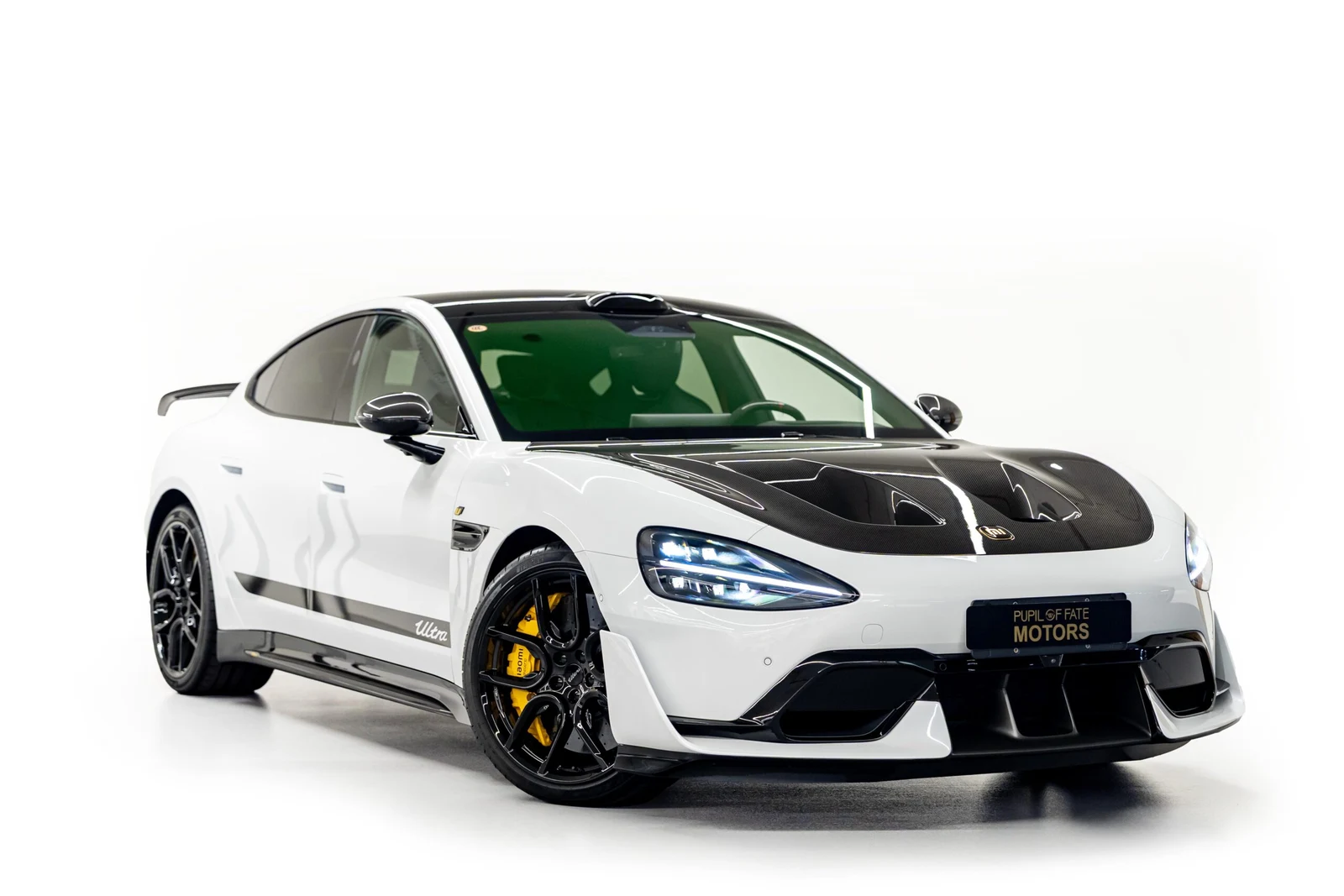 Xiaomi SU7 Ultra · white · Pupil of Fate Motors