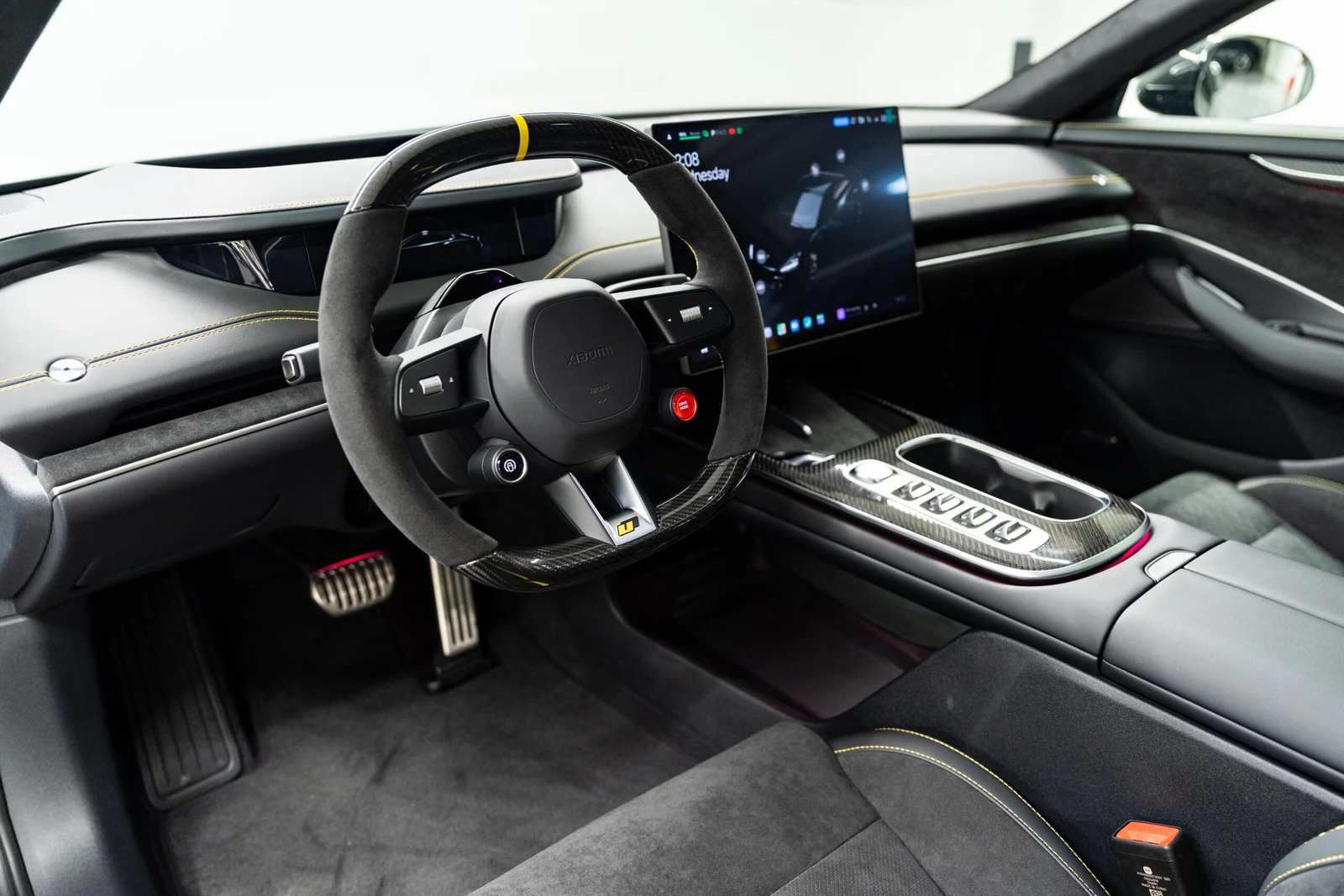 2025 Xiaomi SU7 Ultra, 8/10