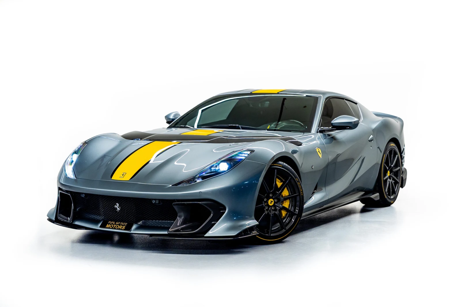 2023 Ferrari 812 Competizione, 3/10