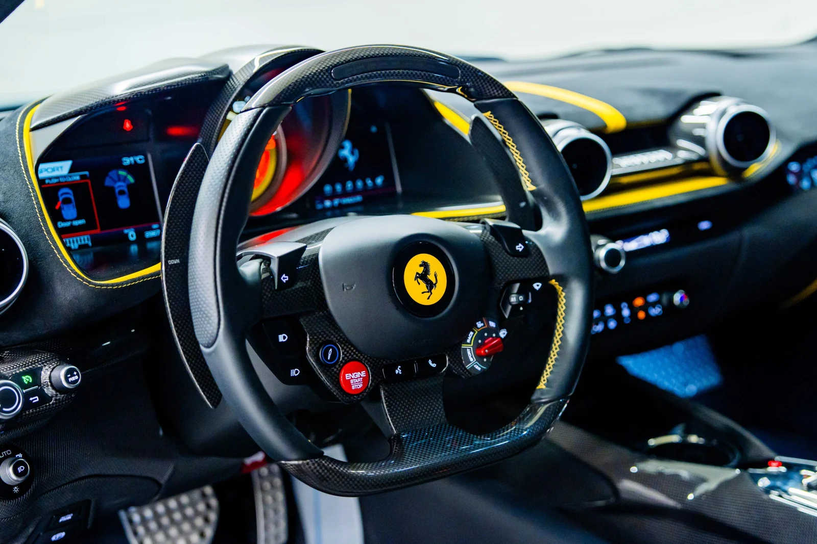 2023 Ferrari 812 Competizione, 10/10