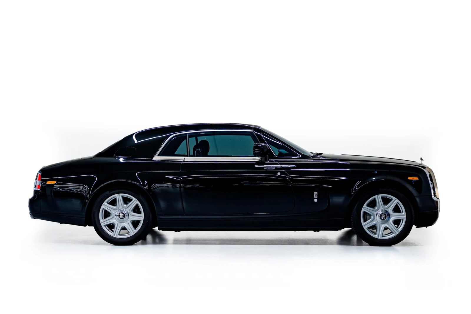 2011 Rolls-Royce Phantom Coupé, 4/10