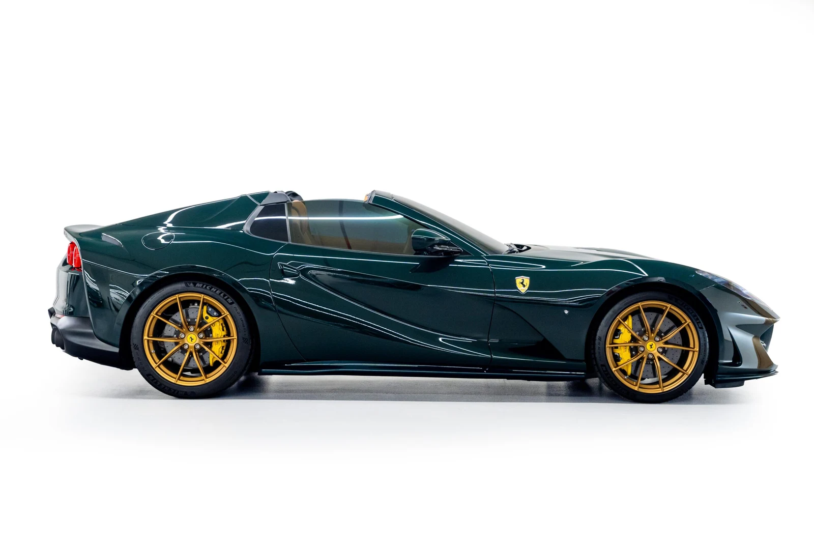 2023 Ferrari 812 GTS, 4/10