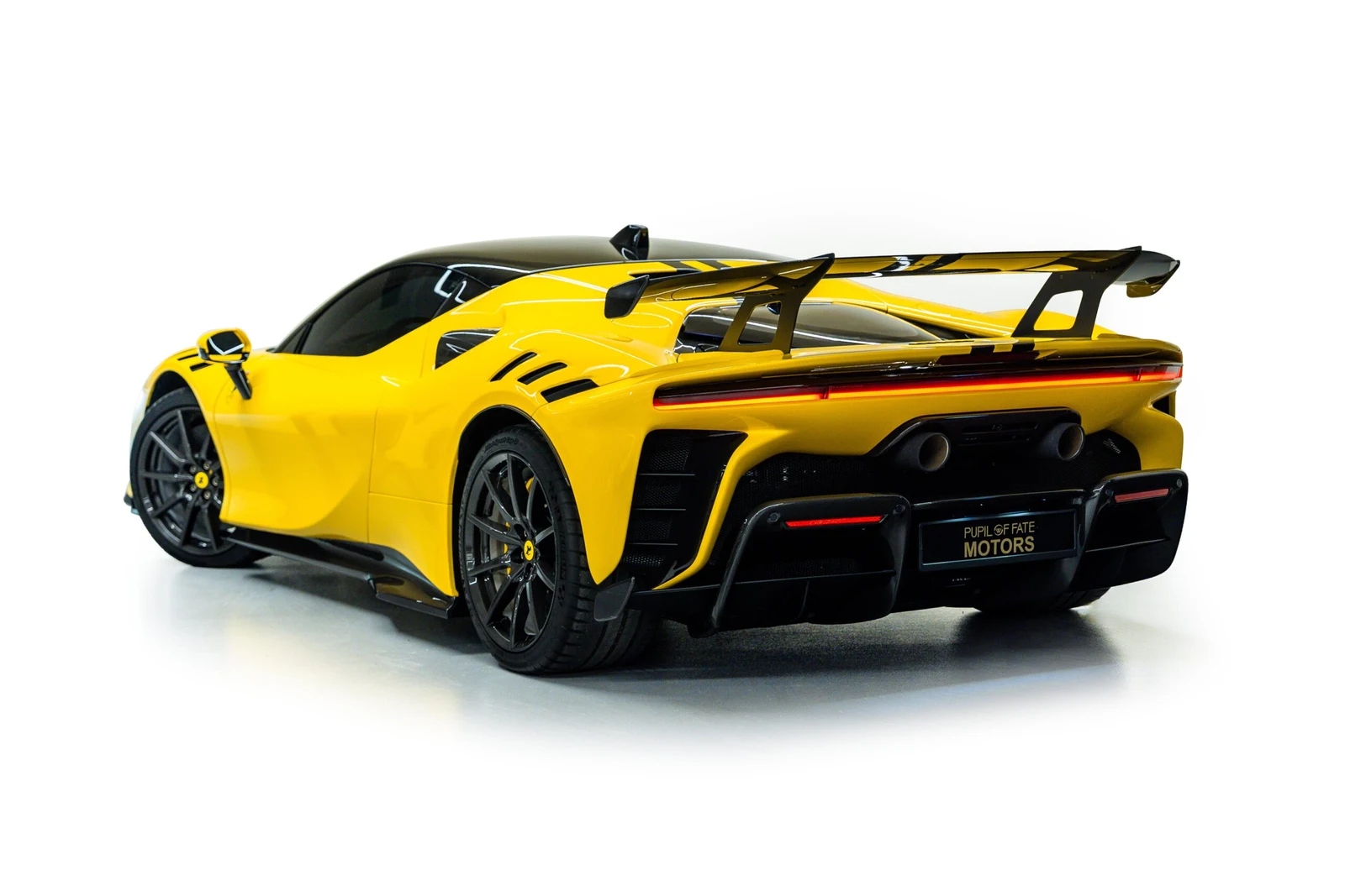 2024 Ferrari SF90 XX Stradale, 5/10