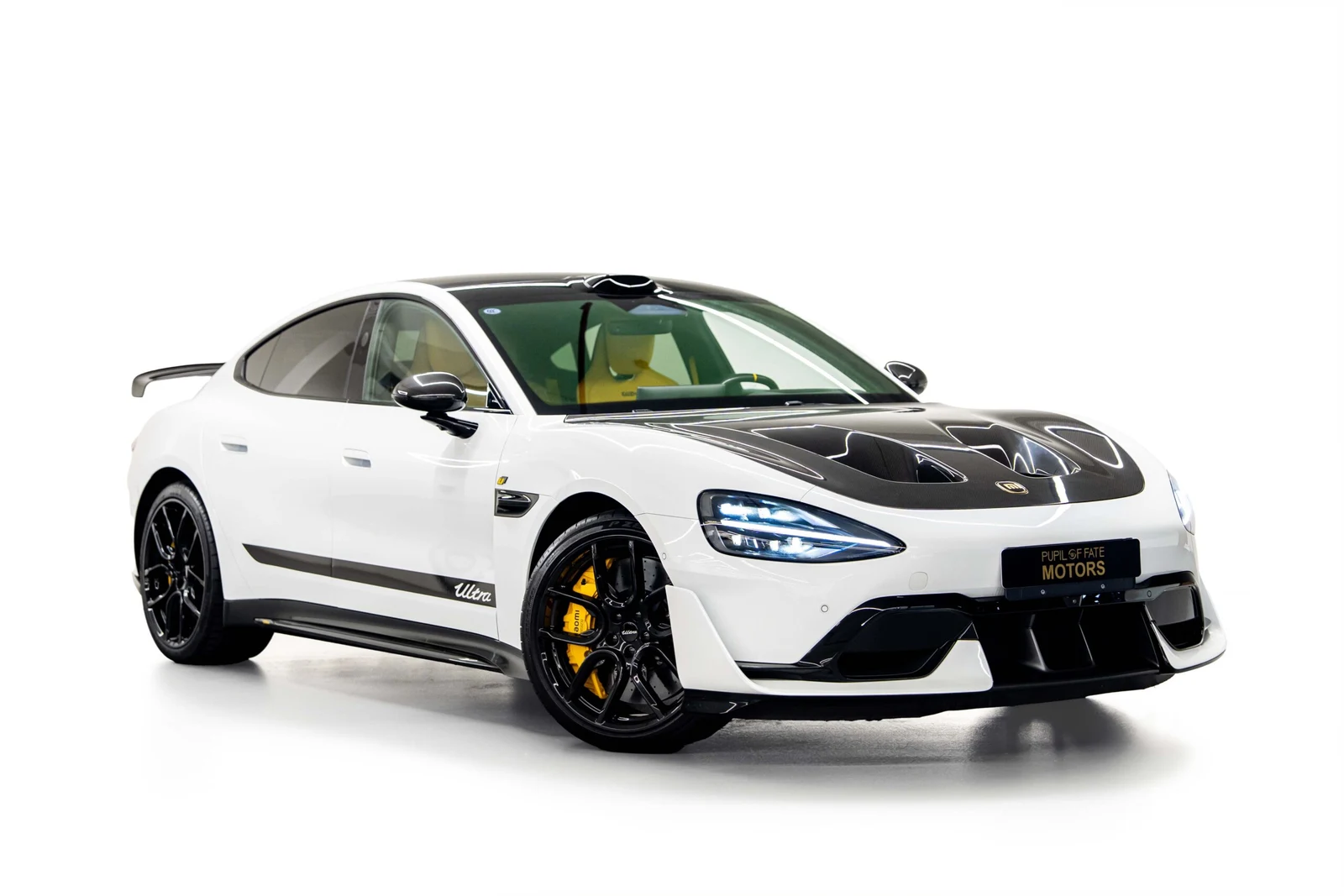 Xiaomi SU7 Ultra · white · Pupil of Fate Motors
