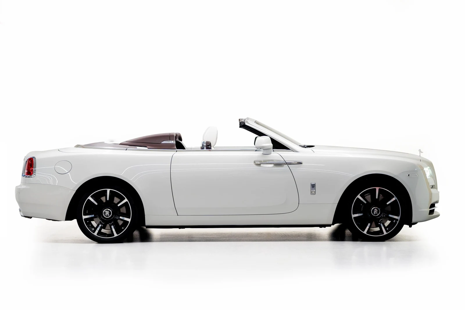 2020 Rolls-Royce Dawn, 4/10