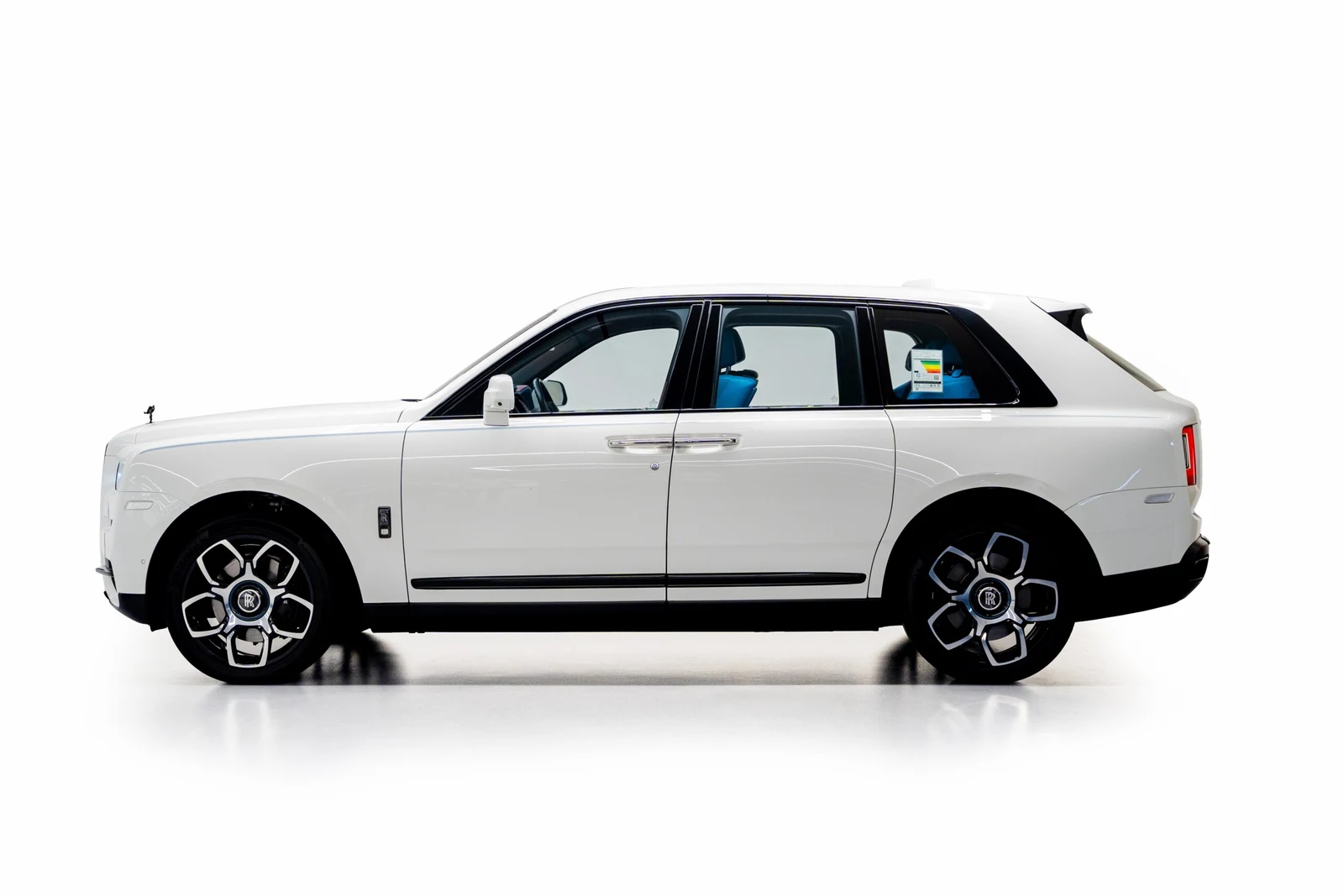 2022 Rolls-Royce Cullinan Black Badge, 4/10
