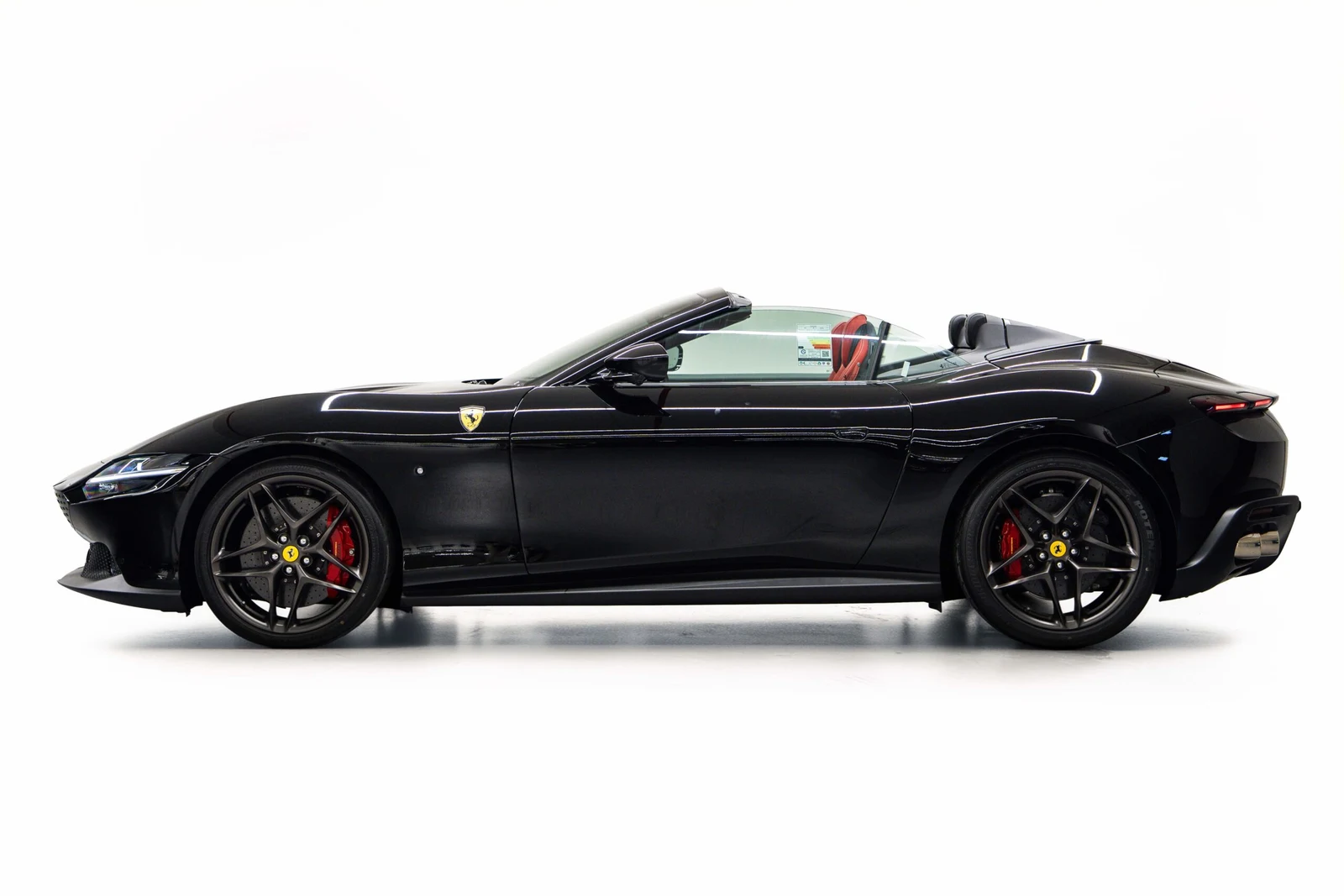 2025 Ferrari Roma Spider, 4/10
