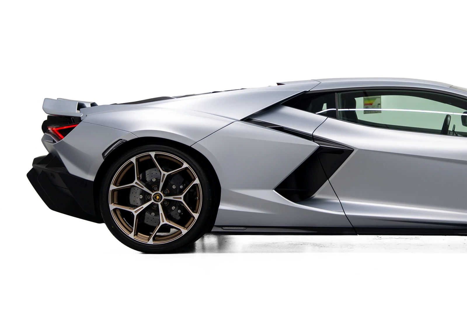 2025 Lamborghini Revuelto, 8/10
