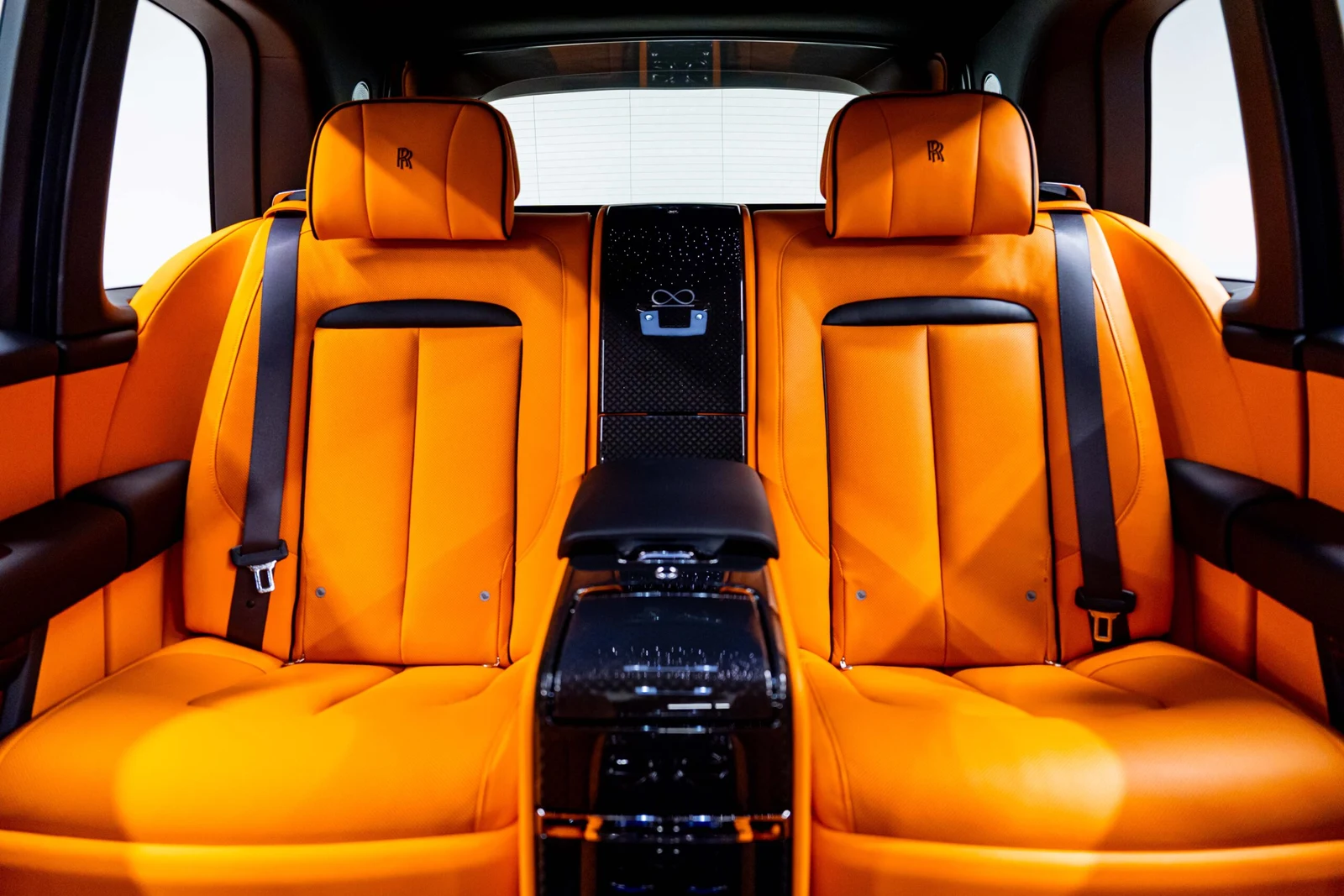 2025 Rolls-Royce Cullinan Black Badge Series II, 8/10