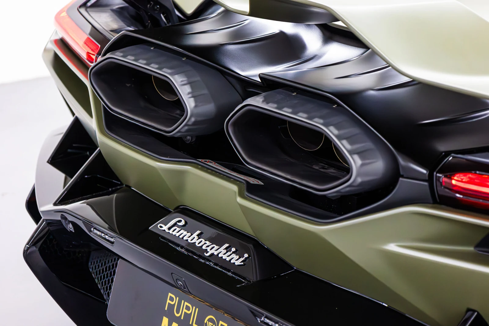 2024 Lamborghini Revuelto, 10/10