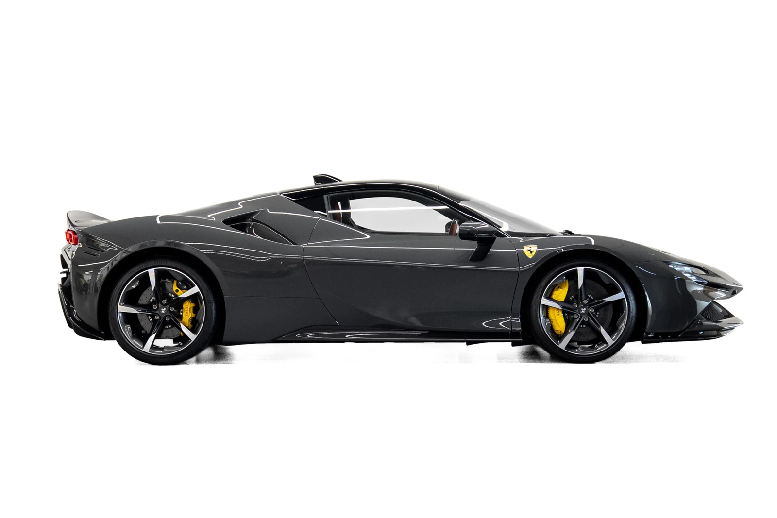 2021 Ferrari SF90 Stradale, 4/10