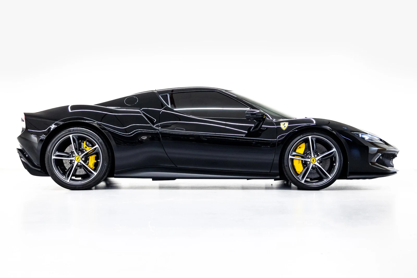 2023 Ferrari 296 GTB, 4/10