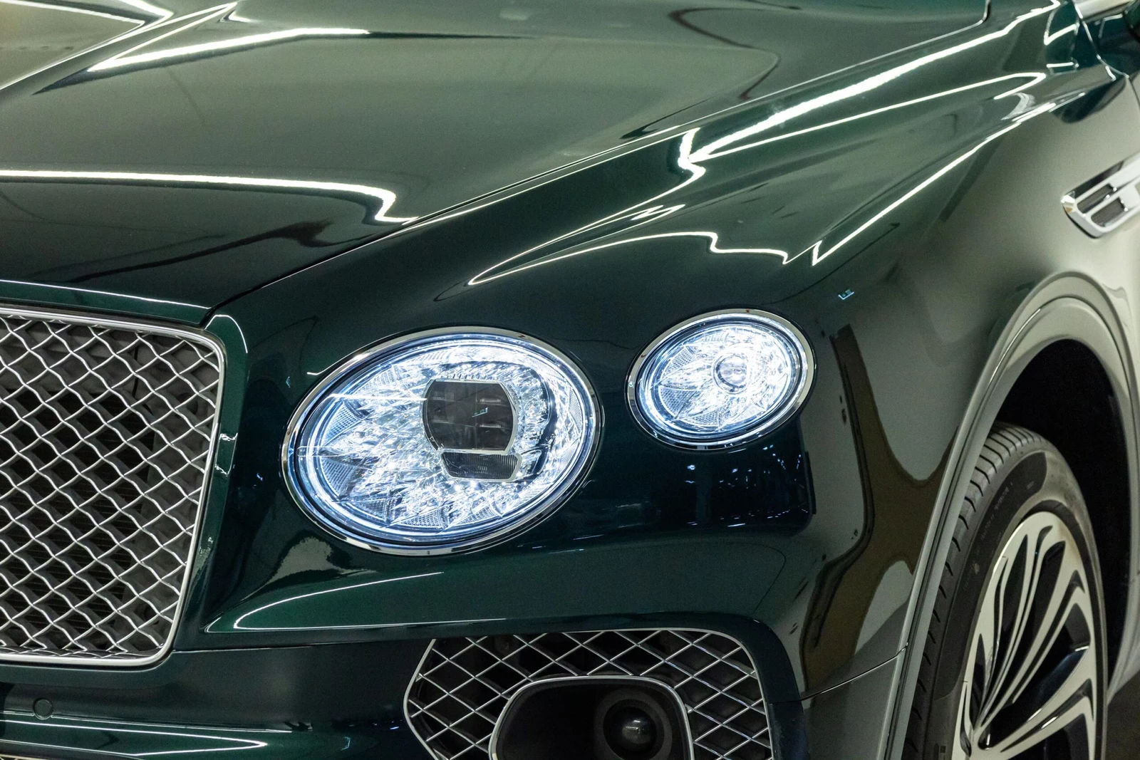 2021 Bentley Bentayga V8, 5/10