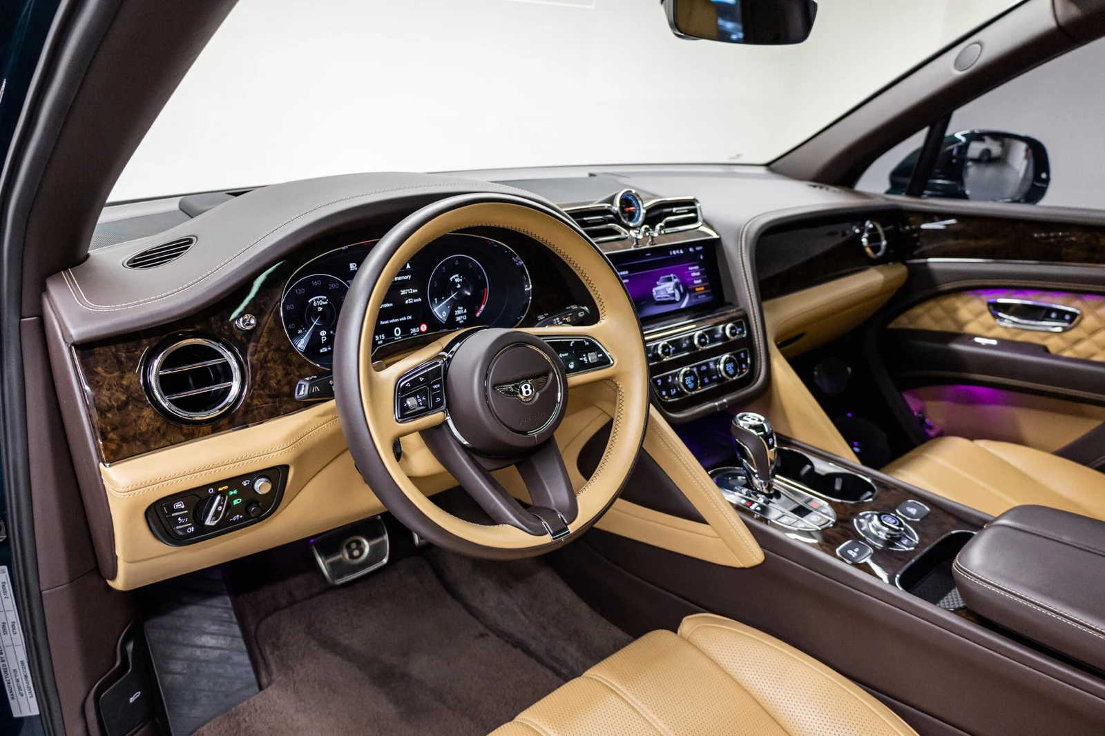 2021 Bentley Bentayga V8, 9/10