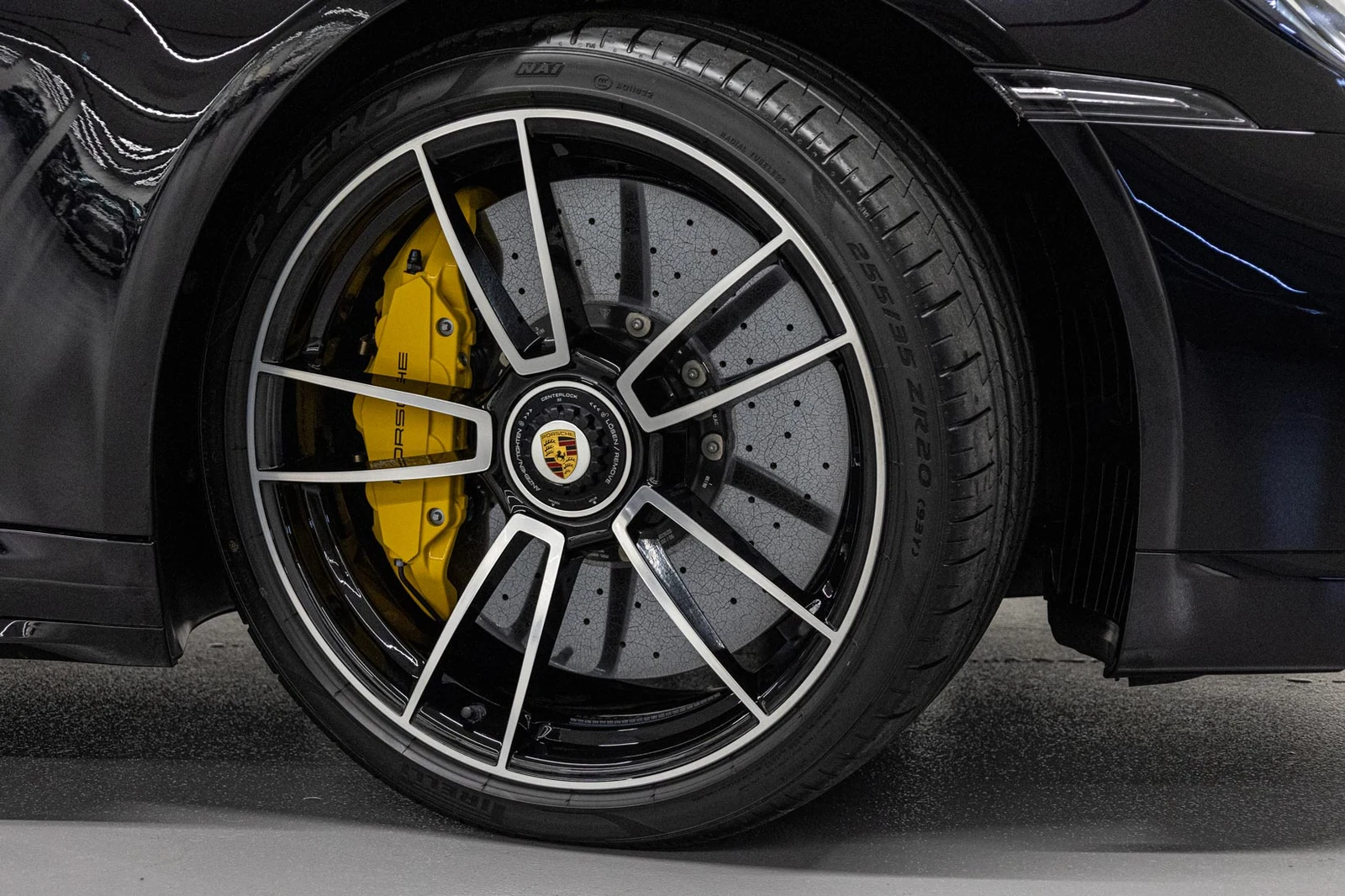 2023 Porsche 911 (992) Turbo S Cabriolet, 9/10