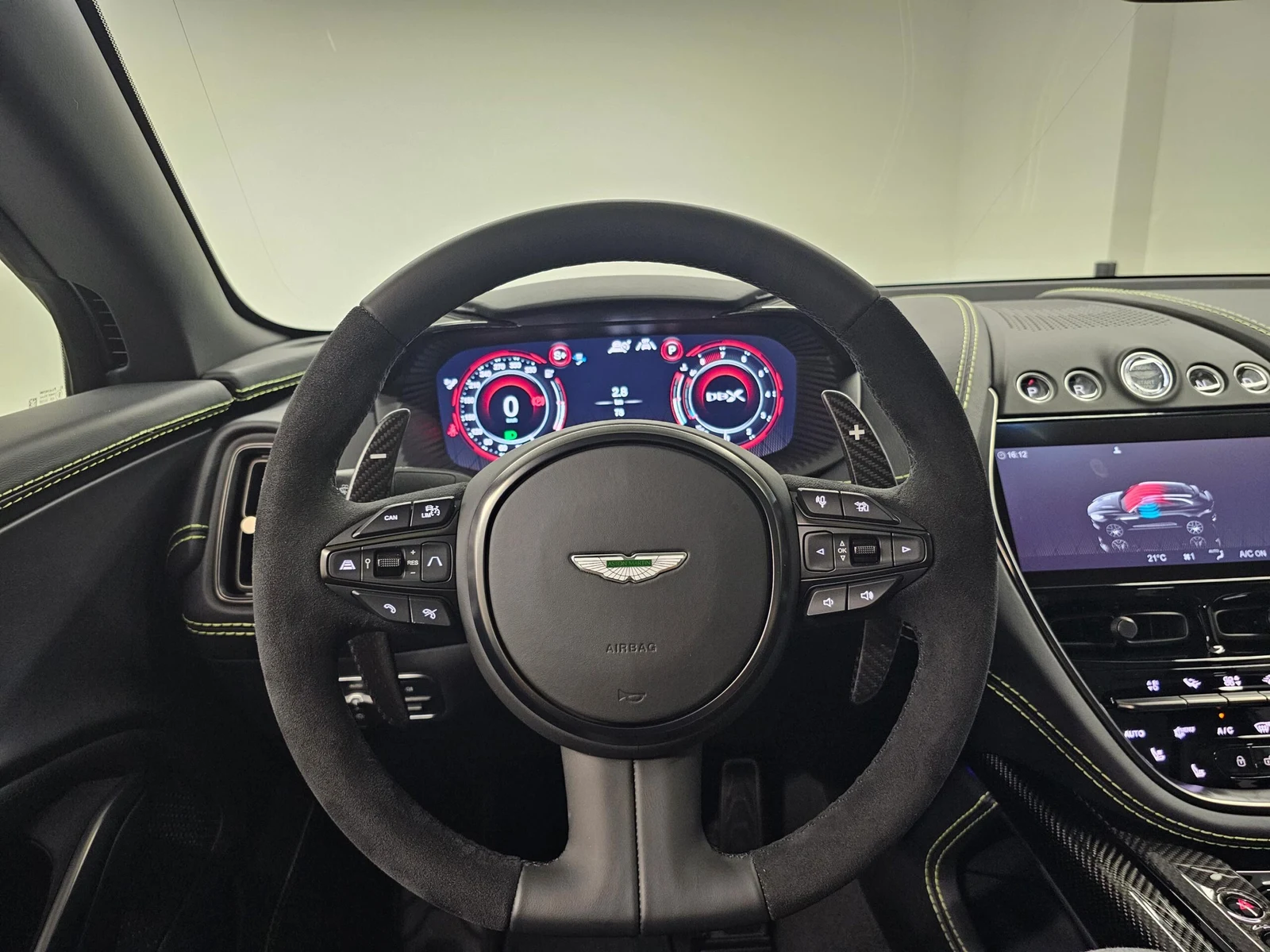 2023 Aston Martin DBX707, 9/10