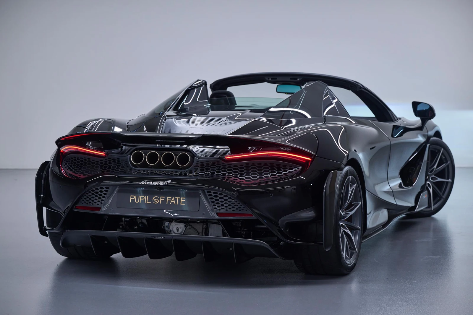 2022 McLaren 765LT Spider, 4/10