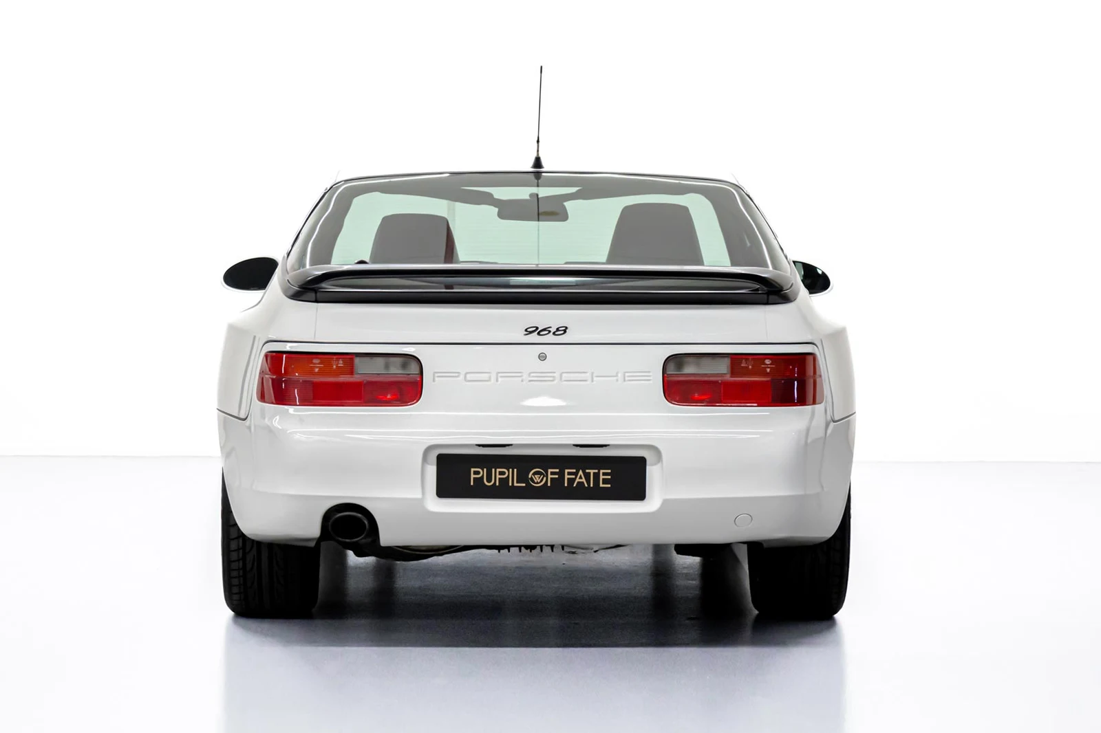 1992 Porsche 968, 3/10